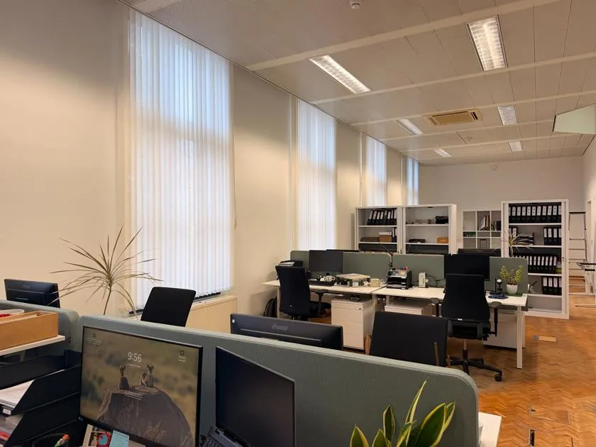 Burgerzaken Duffel heropent met vernieuwde inrichting en gratis pasfoto's