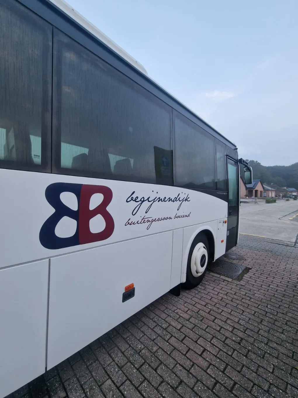 Nieuwe Marktbus maakt donderdagmarkt Begijnendijk toegankelijker
